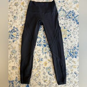 Lululemon leggings size 6